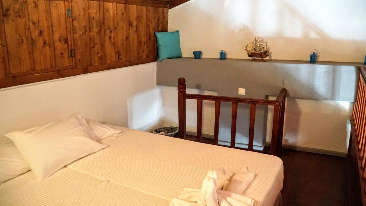 Cozy Apartments In Symi Center Exterior foto